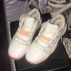 Air Jordan citrus 11s